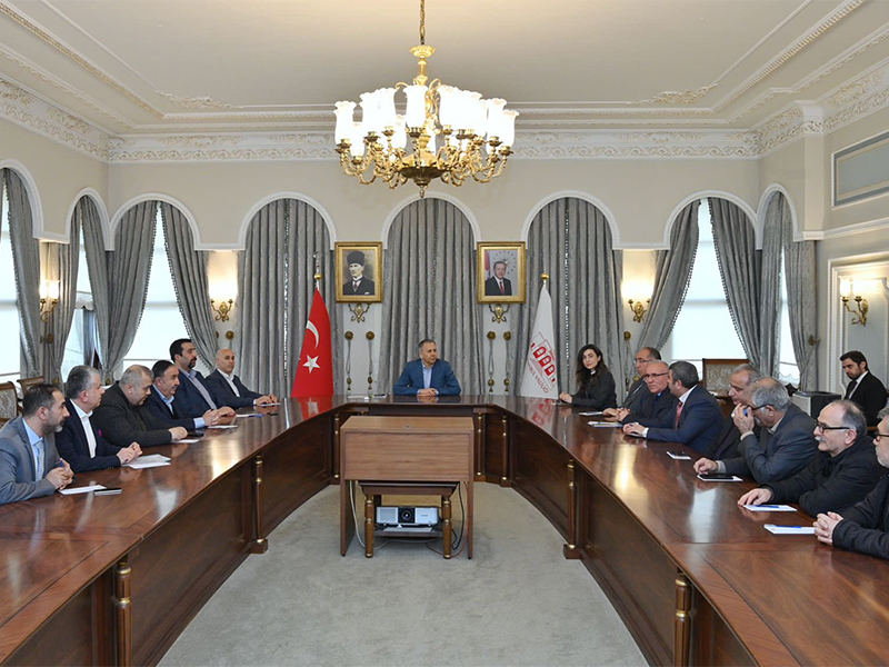 Vali Yerlikaya, Alevi Dernekleri Yöneticileri ile Bir Araya Geldi